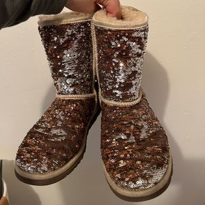 Sparkly size 6 uggs- loved but still a lot of life left to them!